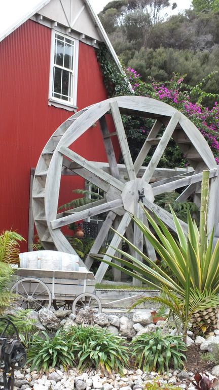 Fantail Mill - Private Waterfront Retreat Russell Vila Exterior foto